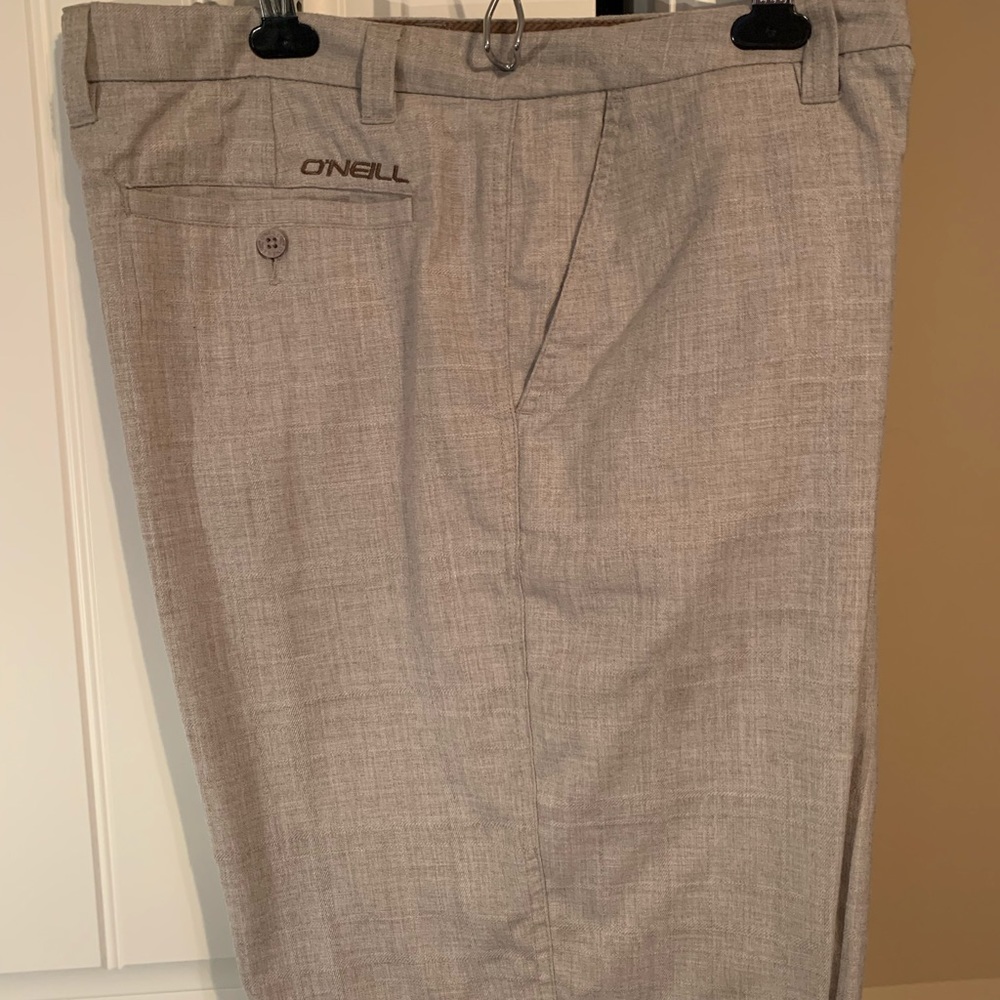 O’Neill Size 38 Men’s Golf Shorts